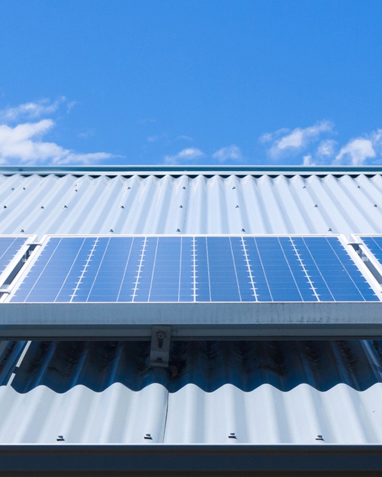 Photovoltaik auf Metalldächern